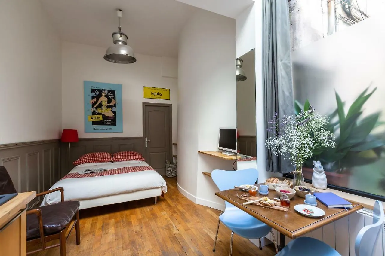 Artisan Lofts Near Marais Appartement Parijs